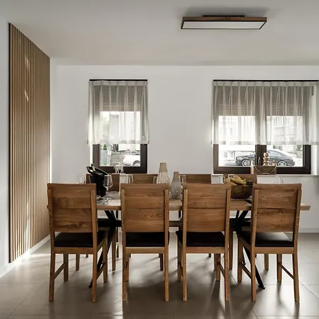 House Arni * Delnice