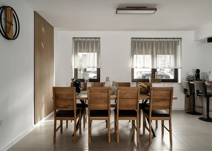 House Arni * Delnice
